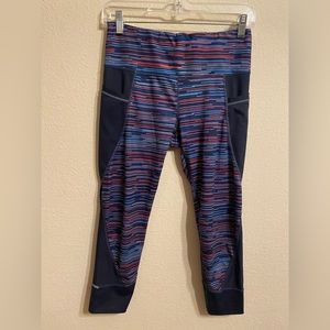 Athleta Shimmer Stripe Relay Capri Leggings Small